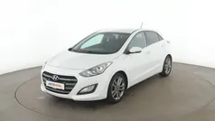 Gebraucht 2017 Hyundai i30 Passion Kleinwagen | 12.450 € (Fairer Preis)