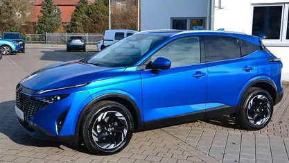 Blau Gebraucht 2025 Nissan Qashqai N-Connecta SUV | 28.890 € (Fairer Preis)