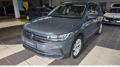 Delfingrau metallic Gebraucht 2023 VW Tiguan Move SUV | 22.780 € (Fairer Preis)