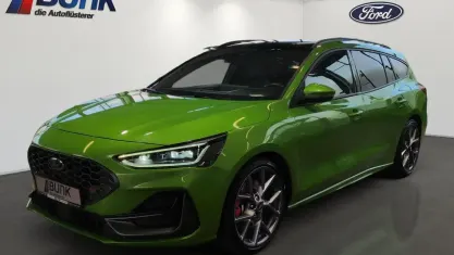 Gebraucht Ford Focus ST 280 PS (205 kW) 2023 Mean green metallic (pn4jl)