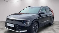 Auroraschwarz metallic Gebraucht 2024 Kia e-Niro Inspiration SUV | 33.900 € (Fairer Preis)