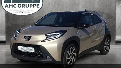 Begagnad Toyota Aygo X Touch 72 HK (52 kW) 2025 Beige SUV