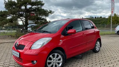 Rot Gebraucht 2007 Toyota Yaris Sol Kleinwagen | 5.890 € (Teuer)