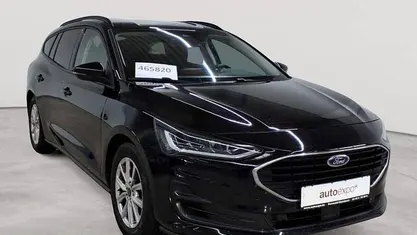 Gebraucht Ford Focus Cool & Connect 120 PS (88 kW) 2023 Agate black metallic Kombi