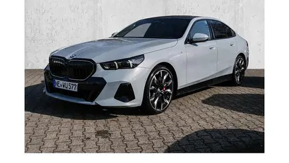 Gebraucht BMW 540 M Sport 303 PS (222 kW) 2025 Limousine