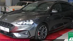 Magneticgrau Gebraucht 2021 Ford Focus ST-Line Kombi | 20.900 € (Fairer Preis)