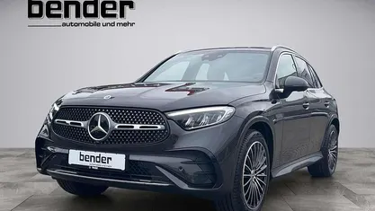 Grau Gebraucht 2023 Mercedes GLC300 AMG SUV | 57.900 € (Fairer Preis)