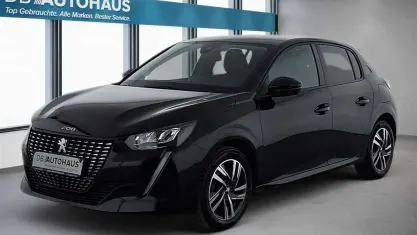 Gebraucht Peugeot 208 Allure 102 PS (75 kW) 2023 Schwarz Kleinwagen