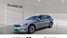Grau Gebraucht 2022 VW Passat Business Kombi | 23.990 € (Fairer Preis)
