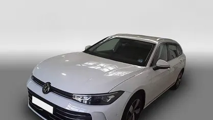 Pure white Gebraucht 2025 VW Passat Business Kombi | 36.925 € (Fairer Preis)