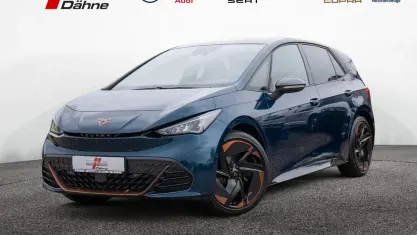 Second-hand Cupra Born 150 kW (204 CP) 2022 Albastru Hatchback