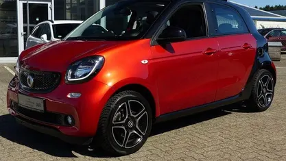 Schwarz Gebraucht 2015 Smart ForFour Prime Kleinwagen | 8.490 € (Fairer Preis)