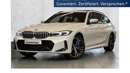 Mineralweiß Gebraucht 2024 BMW 330e M Sport Kombi | 46.390 € (Guter Preis)