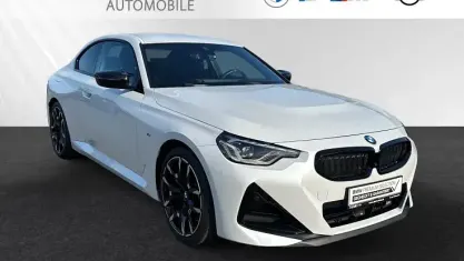 Gebraucht BMW M240i M Sport 374 PS (275 kW) 2025 Mineralweiss metallic Coupé