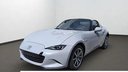 Neu Mazda MX5 Kazari 132 PS (97 kW) 2025 Beige Cabrio