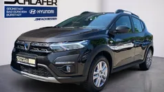 Perlmuttschwarz Gebraucht 2022 Dacia Sandero Comfort Kleinwagen | 14.980 € (Fairer Preis)