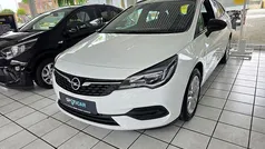 Schneeweiss Gebraucht 2022 Opel Astra Edition Kombi | 12.890 € (Guter Preis)