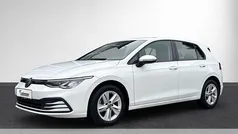 Gebraucht 2022 VW Golf VIII Life Limousine | 22.429 € (Fairer Preis)
