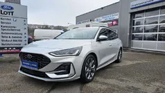 Gebraucht 2025 Ford Focus ST-Line X Limousine | 28.790 € (Fairer Preis)