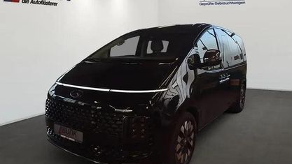 Używany Hyundai Staria Signature 177 KM (130 kW) 2024 Niebieski Minivan
