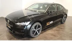 Schwarz Gebraucht 2023 Volvo S60 Plus Limousine | 35.850 € (Fairer Preis)