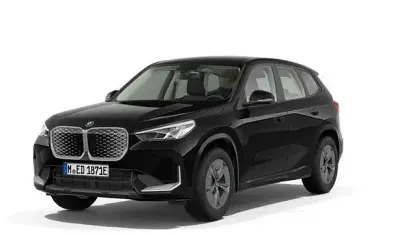 Gebraucht BMW iX1 Performance 150 kW (204 PS) 2024 Schwarz SUV