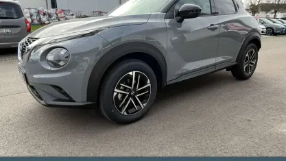 Neu Nissan Juke N-Connecta 114 PS (83 kW) 2026 Grau SUV