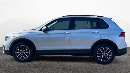Gebraucht VW Tiguan IQ Drive 150 PS (110 kW) 2023 SUV