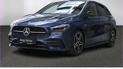Gebraucht Mercedes B200 AMG 163 PS (119 kW) 2022 Van / Kleinbus