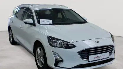 Gebraucht Ford Focus Cool & Connect 120 PS (88 kW) 2021 Frostweiß Kombi