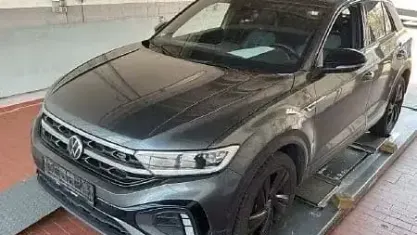 Używany VW T-Roc Cabriolet R-line 150 KM (110 kW) 2025 Szary SUV