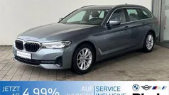 Bluestone (metallic) Gebraucht 2022 BMW 520 Sport Line Kombi | 33.990 € (Guter Preis)