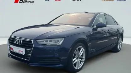 Gebraucht Audi A4 Ambiente 190 PS (139 kW) 2019 Navarrablau metallic Limousine