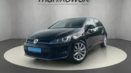 Gebraucht VW Golf VII Highline 150 PS (110 kW) 2015 Deep black perleffekt Limousine