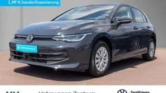 Gebraucht 2024 VW Golf VIII Basis Limousine | 23.980 € (Fairer Preis)