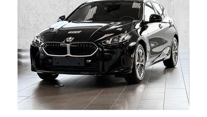 Ny BMW 116 122 HK (89 kW) 2025 Sort Hatchback