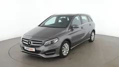 Grau Gebraucht 2015 Mercedes B180 Style Van / Kleinbus | 14.370 € (Fairer Preis)