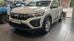 Weiß Gebraucht 2024 Dacia Sandero Expression Kleinwagen | 15.698 € (Guter Preis)