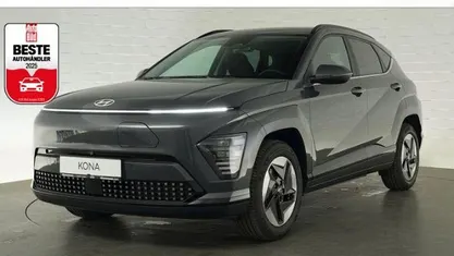 Gebraucht Hyundai Kona Trend 114 kW (156 PS) 2025 Ecotronic grey SUV