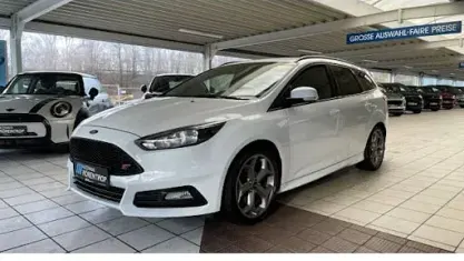 Gebraucht Ford Focus ST 185 PS (136 kW) 2018 Weiss Kombi