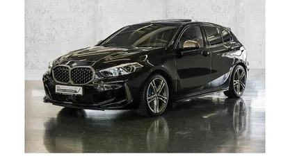 Schwarz Gebraucht 2022 BMW M135 Performance Kleinwagen | 32.930 € (Guter Preis)