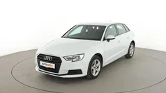 Weiß Gebraucht 2017 Audi A3 Sport Limousine | 14.650 € (Fairer Preis)