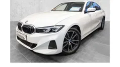 Weiß Gebraucht 2023 BMW 318 Sport Line Limousine | 31.990 € (Fairer Preis)