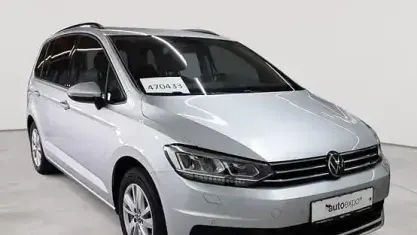 Gebraucht VW Touran Comfortline 122 PS (89 kW) 2021 Reflexsilber metallic Van / Kleinbus