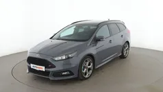 Grau Gebraucht 2017 Ford Focus ST Kombi | 18.150 € (Fairer Preis)