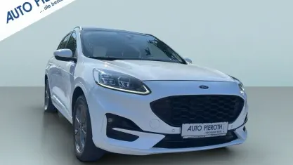 Gebraucht Ford Kuga ST-Line X 224 PS (164 kW) 2022 Weiß metallic SUV