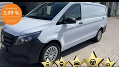 Arktikweiß Gebraucht 2024 Mercedes Vito Van / Kleinbus | 35.081 € (Fairer Preis)