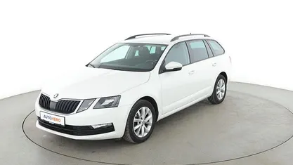 Weiß Gebraucht 2020 Skoda Octavia Tour Kombi | 14.670 € (Superpreis)