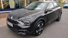Obsidienschwarz metallic Gebraucht 2021 Citroën C4 Feel Limousine | 16.900 € (Fairer Preis)
