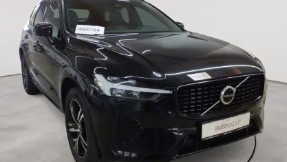 Gebraucht Volvo XC60 R-Design 197 PS (144 kW) 2022 Black stone SUV